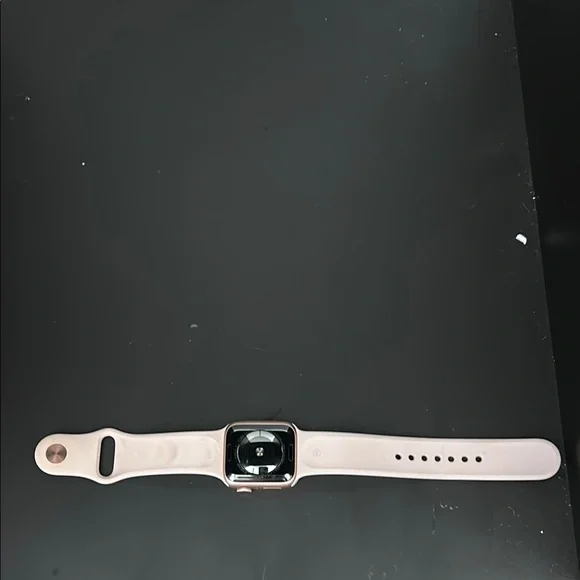 Apple Pink Smartwatch Sleek Design